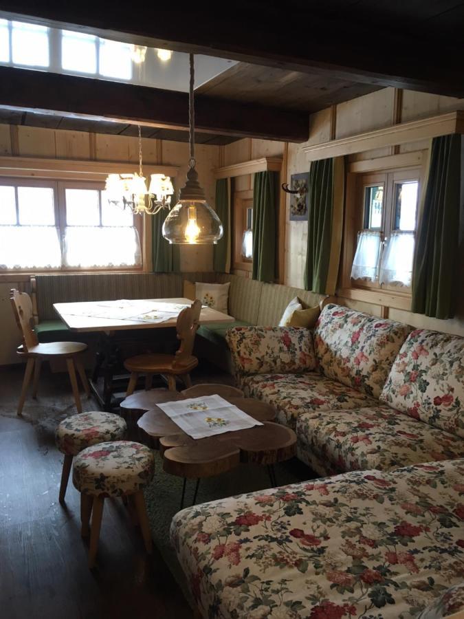 Knusperhauschen Sonnegg Villa ฟลาคเฮา ภายนอก รูปภาพ